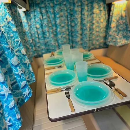 Campervan Sally Οργανωμένο κάμπινγκ *